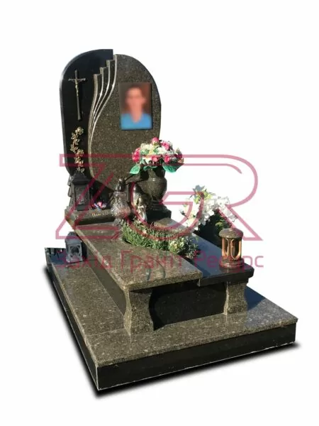 Ексклюзивний гранітний пам`ятник на могилу ціни