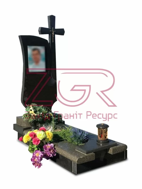Ексклюзивний гранітний пам`ятник на могилу ціни