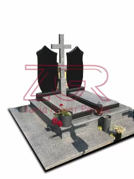Подвійний гранітний пам`ятник на могилу