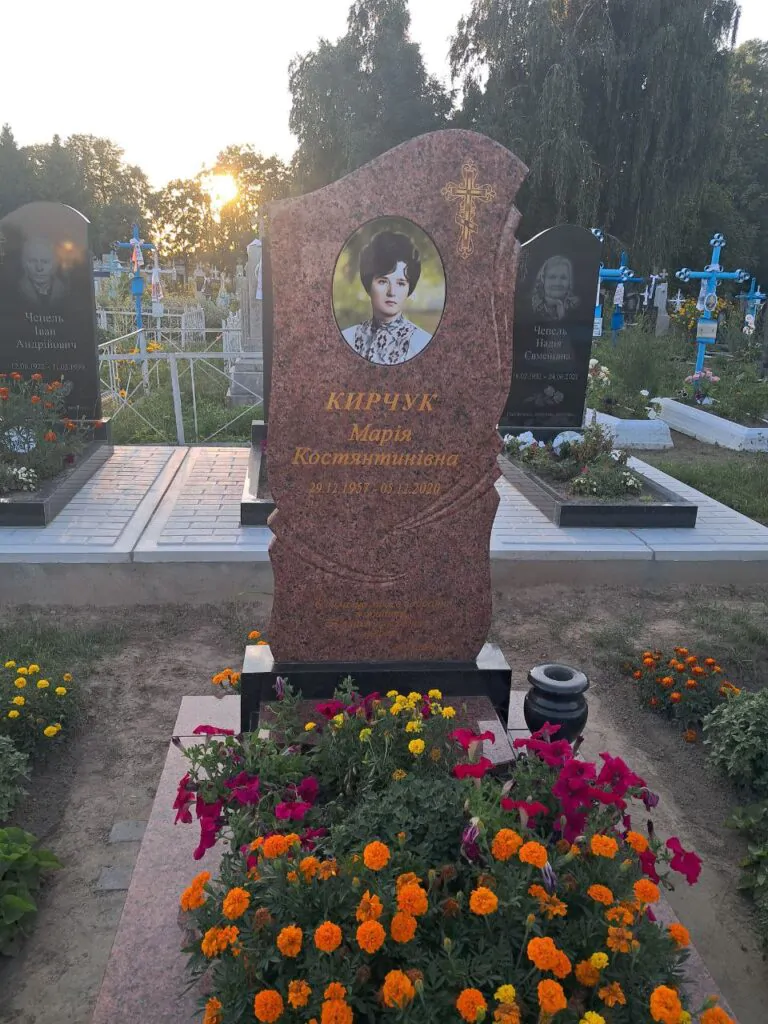 Колір граніту для пам’ятника
